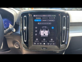 Photo 28 du bon plan VOLVO XC40 B3 163ch Black Edition DCT 7 occasion à 45900 €