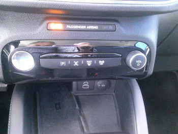 Photo 16 du bon plan FORD Kuga 2.5 Duratec 180ch Hybrid FlexiFuel E85 Active Powershift occasion à 26900 €