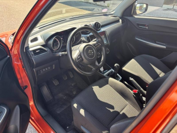 Photo 2 du bon plan SUZUKI Swift 1.2 Dualjet Hybrid 83ch Pack occasion à 15990 €