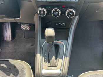 Photo 14 du bon plan RENAULT Captur 1.6 E-Tech hybride 145ch Techno occasion à 18990 €