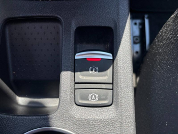 Photo 19 du bon plan RENAULT Captur 1.6 E-Tech hybride 145ch Techno occasion à 18990 €