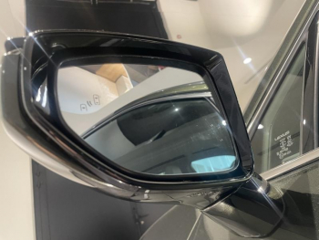 Photo 11 du bon plan LEXUS UX 250h 4WD Luxe Plus  MY22 occasion à 27990 €