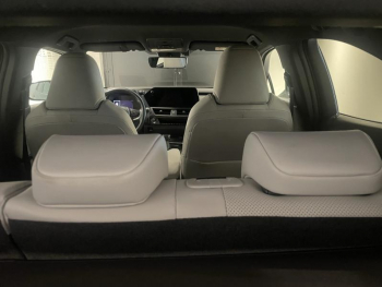 Photo 13 du bon plan LEXUS UX 250h 4WD Luxe Plus  MY22 occasion à 27990 €