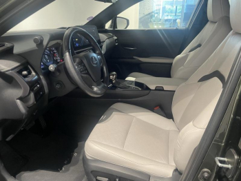 Photo 20 du bon plan LEXUS UX 250h 4WD Luxe Plus  MY22 occasion à 27990 €