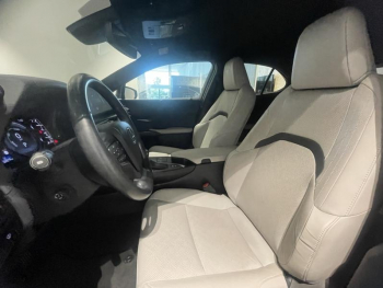 Photo 21 du bon plan LEXUS UX 250h 4WD Luxe Plus  MY22 occasion à 27990 €
