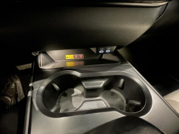 Photo 29 du bon plan LEXUS UX 250h 4WD Luxe Plus  MY22 occasion à 27990 €