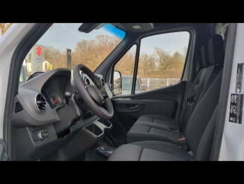 Photo 11 du bon plan MERCEDES-BENZ Sprinter Fg VUL 315 CDI 37 3T5 Pro 9G-Tronic occasion à 44500 €