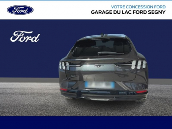 Photo 3 du bon plan FORD Mustang Mach-E 269ch Standard Range 76kWh AWD 9cv occasion à 29990 €