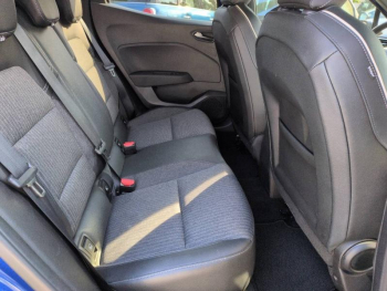 Photo 17 du bon plan RENAULT Clio 1.0 TCe 90ch Techno - 24 occasion à 14490 €
