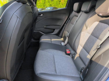 Photo 18 du bon plan RENAULT Clio 1.0 TCe 90ch Techno - 24 occasion à 14490 €