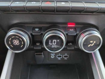 Photo 26 du bon plan RENAULT Clio 1.0 TCe 90ch Techno - 24 occasion à 14490 €
