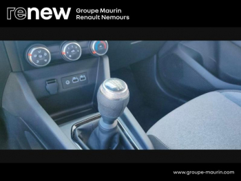 Photo 29 du bon plan RENAULT Clio 1.5 dCi 100ch Evolution - 25 occasion à 16400 €
