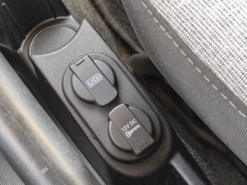 Photo 22 du bon plan FIAT Qubo 1.3 Multijet 95ch Trekking occasion à 8900 €