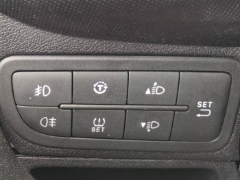 Photo 24 du bon plan FIAT Qubo 1.3 Multijet 95ch Trekking occasion à 8900 €