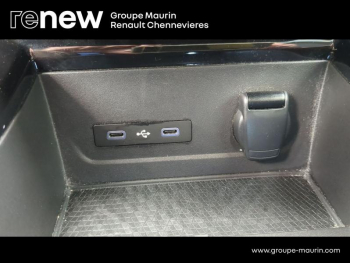 Photo 31 du bon plan RENAULT Austral 1.2 E-Tech full hybrid 200ch Iconic occasion à 25999 €
