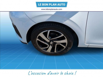 Photo 11 du bon plan PEUGEOT 108 1.2 PureTech Allure 3p occasion à 5490 €
