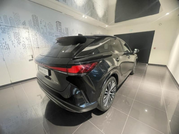 Photo 4 du bon plan LEXUS RX 450h+ Luxe 4WD MY24 occasion à 67190 €