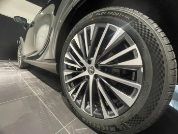 Photo 7 du bon plan LEXUS RX 450h+ Luxe 4WD MY24 occasion à 67190 €