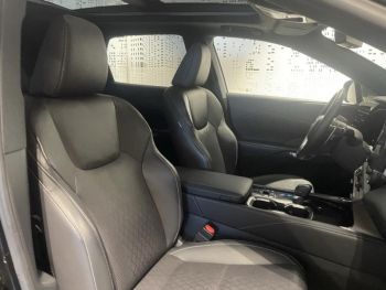 Photo 18 du bon plan LEXUS RX 450h+ Luxe 4WD MY24 occasion à 67190 €