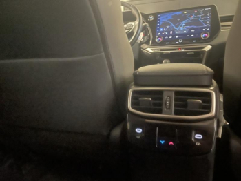 Photo 22 du bon plan LEXUS RX 450h+ Luxe 4WD MY24 occasion à 67190 €