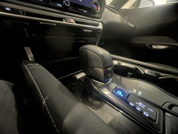 Photo 24 du bon plan LEXUS RX 450h+ Luxe 4WD MY24 occasion à 67190 €