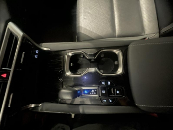Photo 32 du bon plan LEXUS RX 450h+ Luxe 4WD MY24 occasion à 67190 €