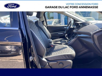 Photo 29 du bon plan FORD Kuga 2.0 TDCi 150ch Stop&Start Vignale 4x2 Euro6.2 occasion à 17890 €