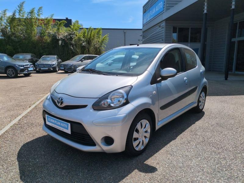 Bon plan TOYOTA Aygo 1.0 VVT-i 68ch Dynamic 5p occasion à 5980 €
