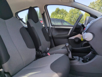 Photo 14 du bon plan TOYOTA Aygo 1.0 VVT-i 68ch Dynamic 5p occasion à 5980 €