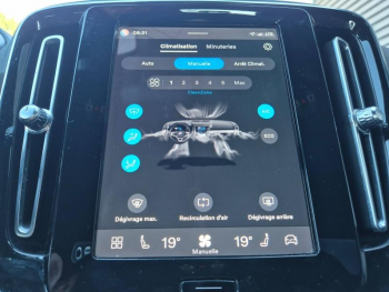 Photo 22 du bon plan VOLVO XC40 Recharge 231ch Start EDT occasion à 28490 €