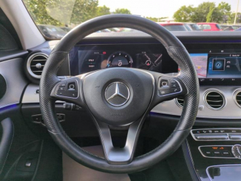 Photo 21 du bon plan MERCEDES-BENZ Classe E 220 d 194ch Executive 9G-Tronic occasion à 21900 €
