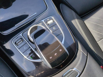 Photo 26 du bon plan MERCEDES-BENZ Classe E 220 d 194ch Executive 9G-Tronic occasion à 21900 €