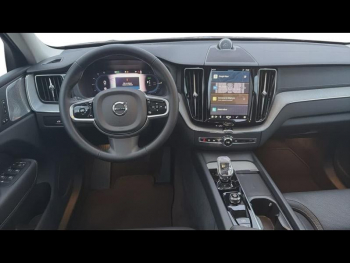 Photo 4 du bon plan VOLVO XC60 T6 Hybride Rechargeable 253 + 145ch Ultra Style Dark Geartronic 8 AWD occasion à 54990 €