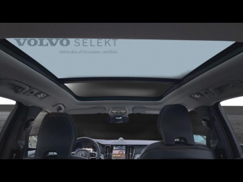 Photo 9 du bon plan VOLVO XC60 T6 Hybride Rechargeable 253 + 145ch Ultra Style Dark Geartronic 8 AWD occasion à 54990 €