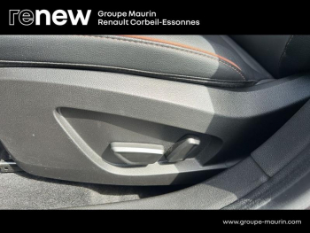 Photo 17 du bon plan RENAULT Captur 1.6 E-Tech hybride 145ch Initiale Paris -21B occasion à 20890 €