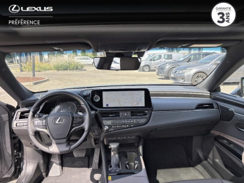 Photo 5 du bon plan LEXUS ES 300h Executive MY25 occasion à 53990 €