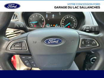 Photo 21 du bon plan FORD EcoSport 1.0 EcoBoost 125ch Titanium Euro6.2 occasion à 12990 €