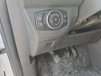 Photo 19 du bon plan FORD Transit Courier VUL 1.5 TDCI 100ch Stop&Start Trend occasion à 11490 €