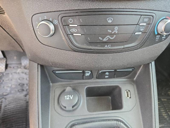 Photo 27 du bon plan FORD Transit Courier VUL 1.5 TDCI 100ch Stop&Start Trend occasion à 11490 €