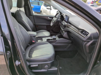 Photo 19 du bon plan FORD Kuga 2.5 Duratec 190ch FHEV E85 Vignale BVA occasion à 27900 €
