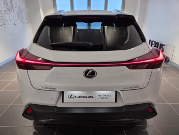 Photo 14 du bon plan LEXUS UX 300h F SPORT Design 2WD MC25 occasion à 36990 €