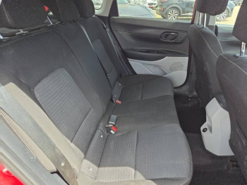 Photo 16 du bon plan HYUNDAI i20 1.0 T-GDi 100ch Hybrid Business occasion à 14690 €