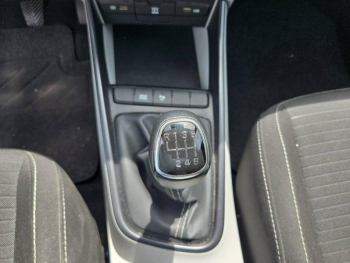 Photo 27 du bon plan HYUNDAI i20 1.0 T-GDi 100ch Hybrid Business occasion à 14690 €