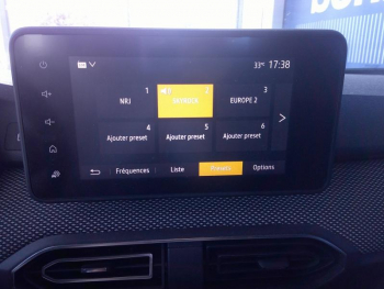 Photo 8 du bon plan DACIA Sandero 1.0 TCe 90ch Confort -22 occasion à 11900 €