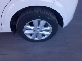 Photo 17 du bon plan DACIA Sandero 1.0 TCe 90ch Confort -22 occasion à 11900 €