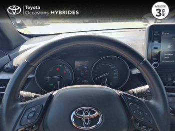 Photo 13 du bon plan TOYOTA C-HR 122h Dynamic 2WD E-CVT MY20 occasion à 18500 €