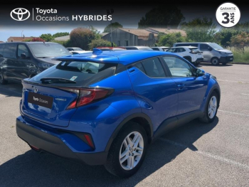 Photo 18 du bon plan TOYOTA C-HR 122h Dynamic 2WD E-CVT MY20 occasion à 18500 €