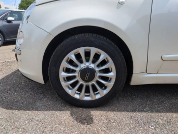 Photo 9 du bon plan FIAT 500 1.2 8v 69ch Petite Robe Noire occasion à 6500 €