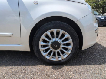 Photo 10 du bon plan FIAT 500 1.2 8v 69ch Petite Robe Noire occasion à 6500 €