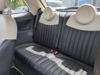 Photo 19 du bon plan FIAT 500 1.2 8v 69ch Petite Robe Noire occasion à 6500 €